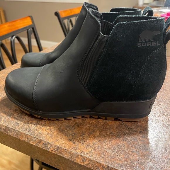 Black Sorel Evie Pull On - Picture 4 of 7